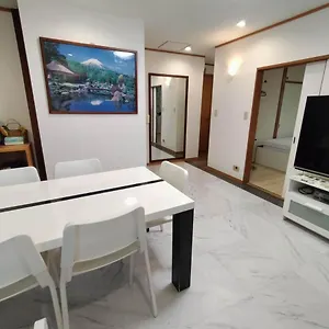 Nishi-shinjuku 3ldk Apartment Tokyo